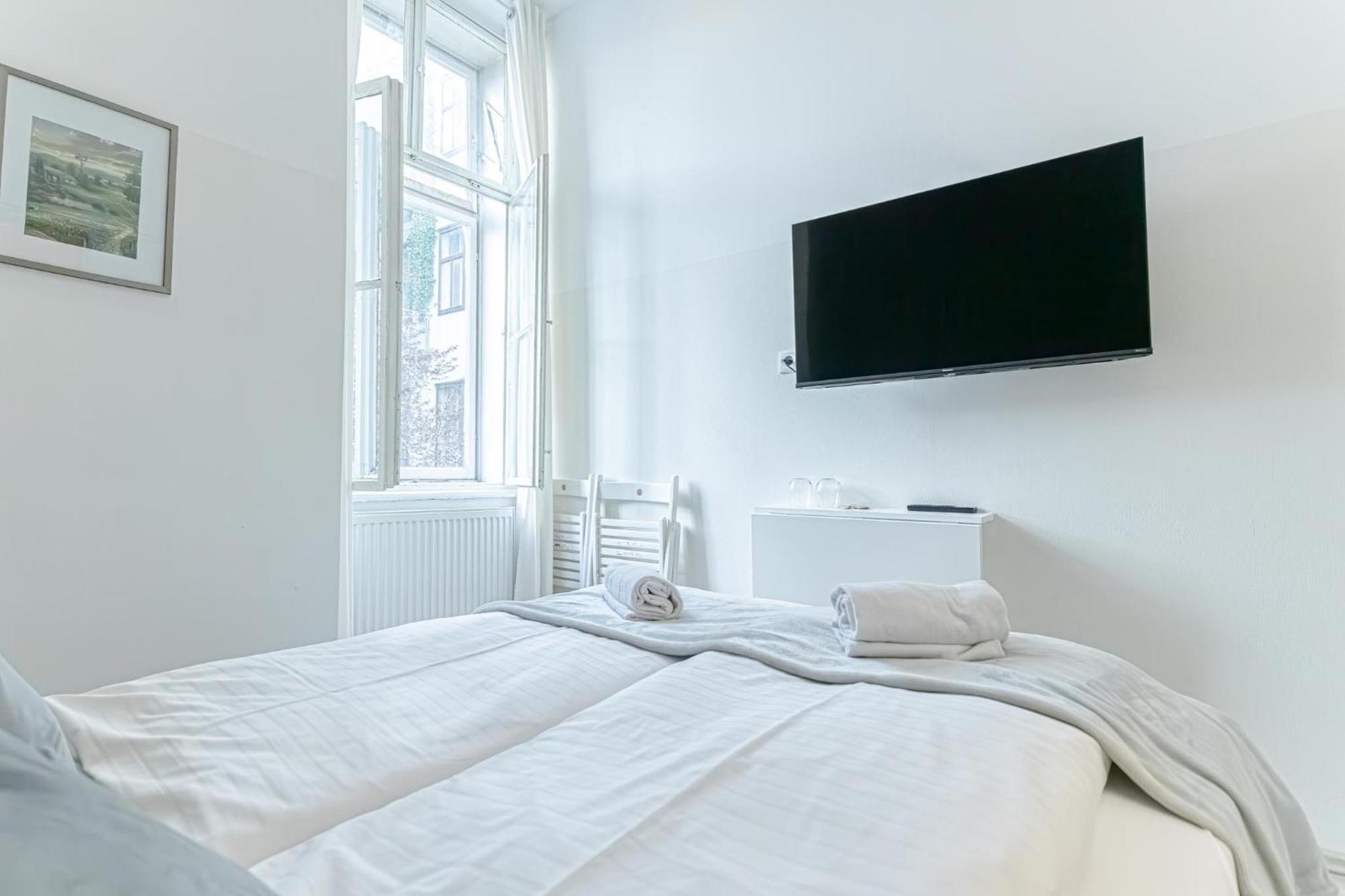 Mariahilfer Boutique Rooms - Virtual Reception & Self-Checkin Вена Экстерьер фото